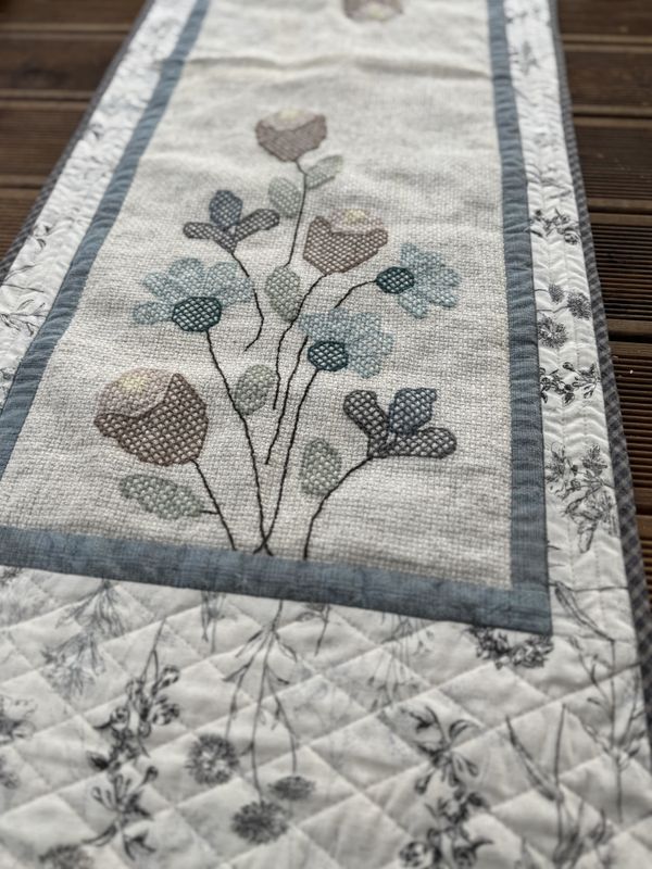 Løper med korssting på Aida, Chenillepynt